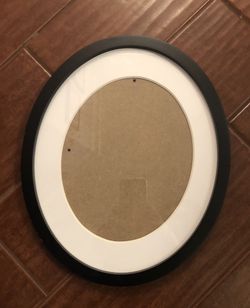 Oval Picture Frame