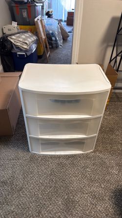 Storage bin 3 layers with optional wheels