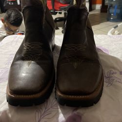 Boots Men 9