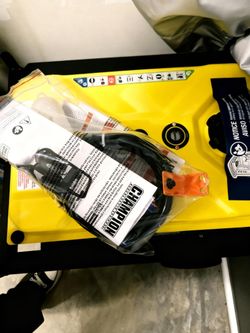Champion 3650W Dual Fuel Generator + Cover
