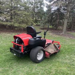 Gravely Commercial Zero turn Lawn Mower With 60 In Deck And 27 HP Liquid Cooled Kawasaki Engine 