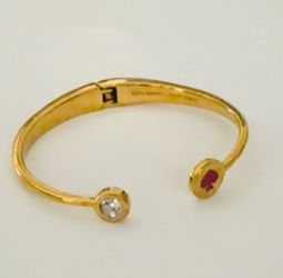 Kate Spade New York "Spot the Spade" Gold Open Hinge, Pinkish/Red