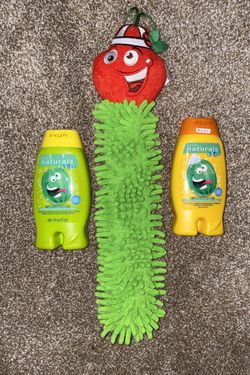 Kids Shampoo/Conditioner, Bath Wash/Bubble Bath (watermelon scent), and Bath Scrubber Set