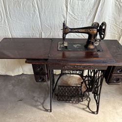 Antique Singer Sewing Machine 