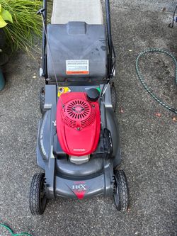 Honda Lawnmower Self-Propelled (Please Read)