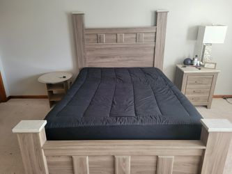 Quen adjustable Bedroom Set