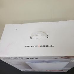 SHARPER IMAGE .LUXURY TOWEL WARMER