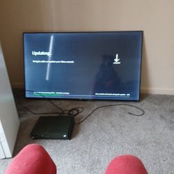 Flat Screen Tv 50 Inches And Xbox One S 