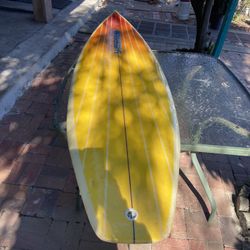 Surf board 