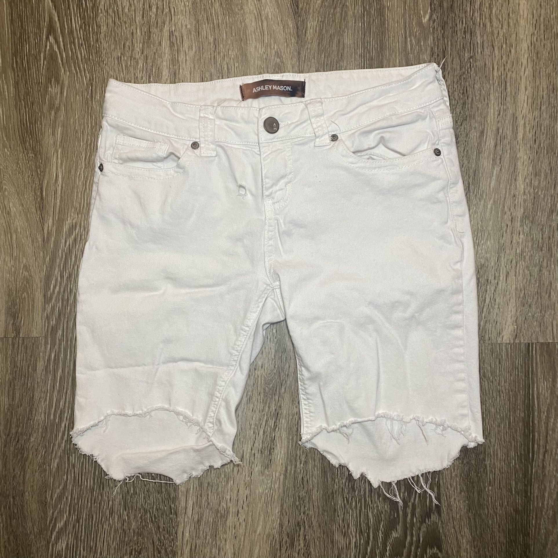 Womens White Cutoff Bermuda Shorts - 5/6