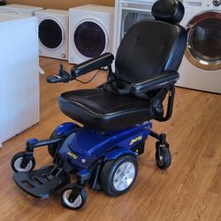 Electric Wheel Chair--   Good CONDITION 