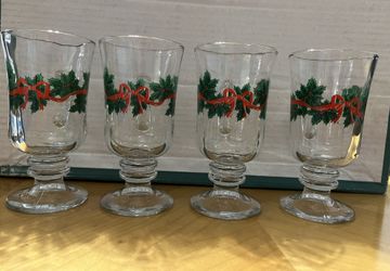 HOLIDAY IRISH COFFEE MUGS w/Gold Rim