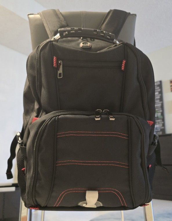 LAPTOP COMPUTER BACKPACK