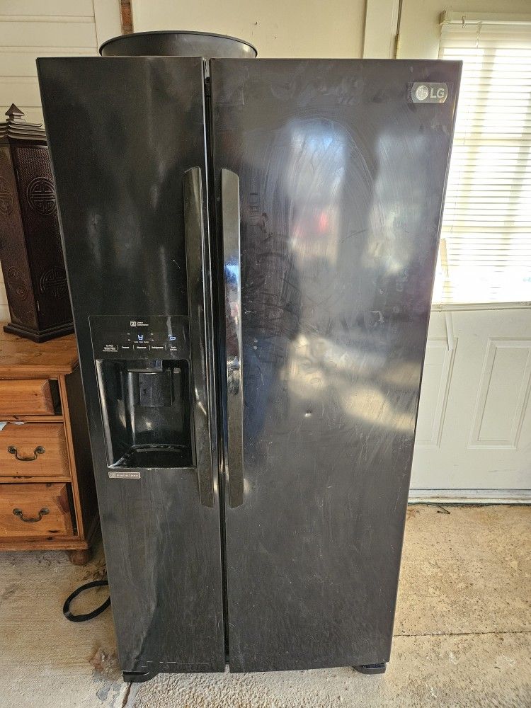 LG Refrigerator