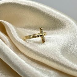 14k solid gold crusifix ring