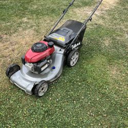 Honda Poulan Lawnmower 