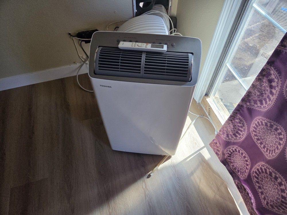 Toshiba Portable AC