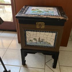 Oriental Mosaic Wooden  Table With Lid