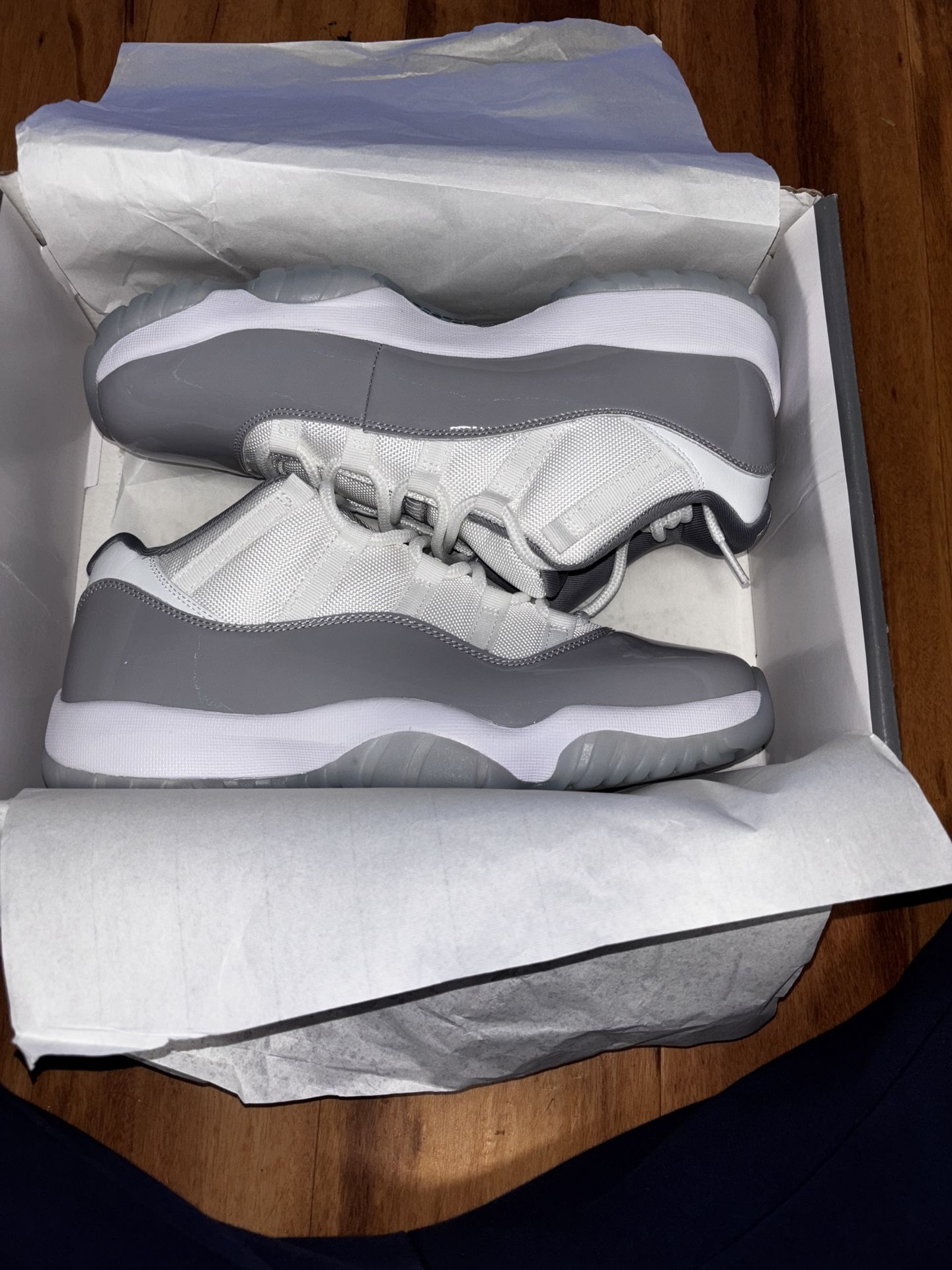 Jordan 11 Read Description