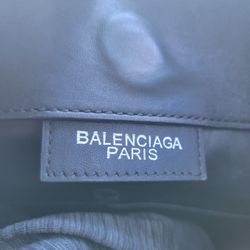 BALENCIAGA PURSE LIKE NEW $600