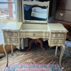French Provincial Vanity With Mirror