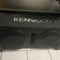 Kenwood Dual 12 Speakers With Amplifier