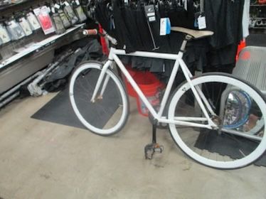 Used Retrospec 1 Speed Fixie Bike (Read Description)