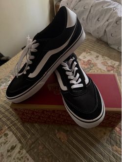 VANS New Brooklyn LS mins size 10.5