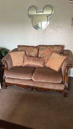 Sala love seats &sectionol