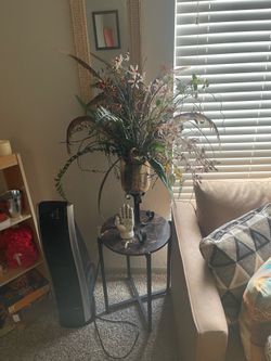 Apartment sell getting rid of some stuff come and get good price