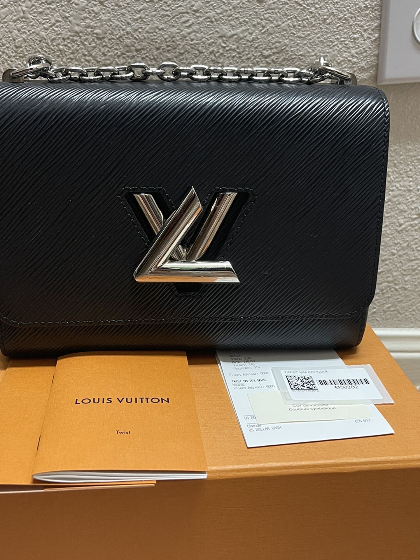 Authentic Louis Vuitton Epi Twist Retail 4250$