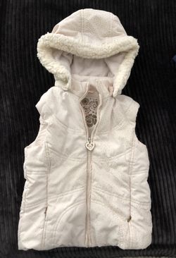 Children’s Place girls puffy hooded vest jacket