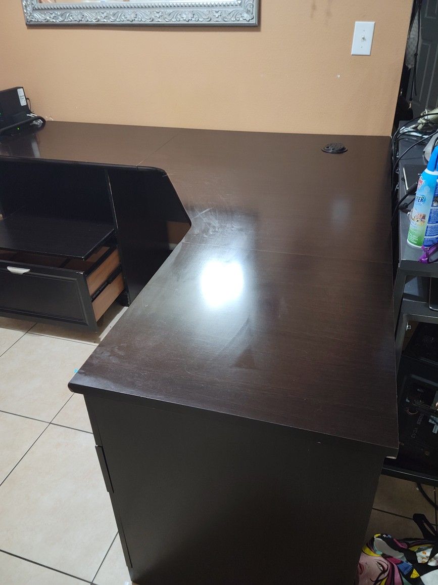 Realspace magellan 2024 desk 71