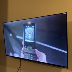 42” TCL 4k Smart LED Roku TV