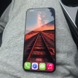 15 Pro max 256GB Boost Mobile only