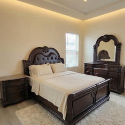 Bedroom Set QUEEN 4 Pieces 