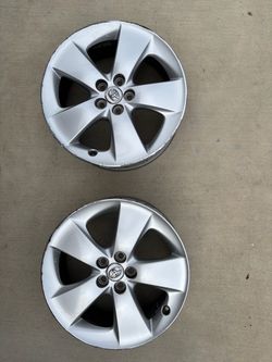 Toyota Prius 17 in rims