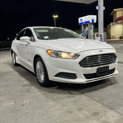 2015 Ford Fusión Hybrid SE