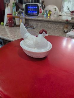 Vintage milk glass dish