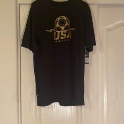 Men’s USA Soccer T Shirt XL BLK/ GOLD Letters