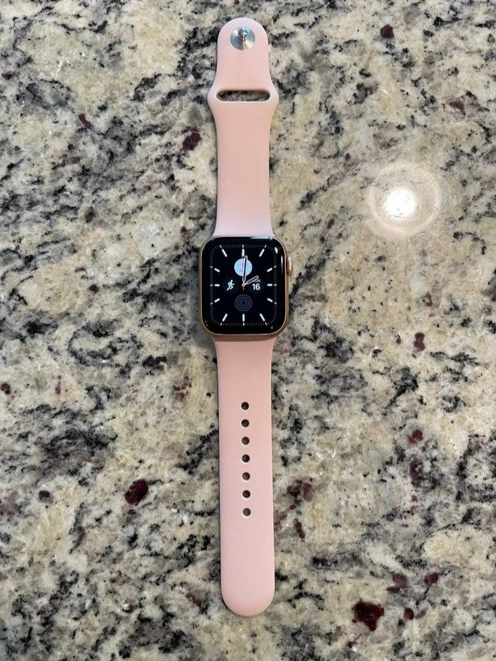 Apple Wrist Watch Series 6