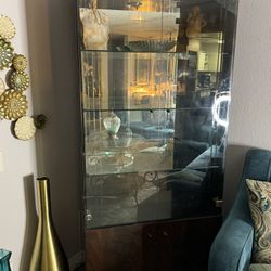 China cabinet 