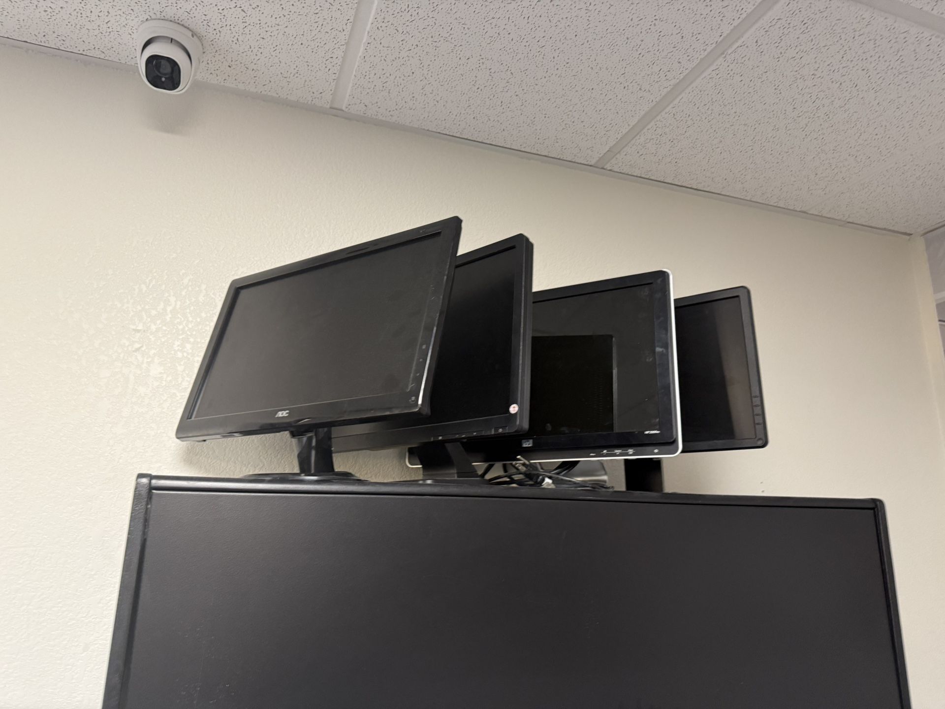 Monitors 19” $20