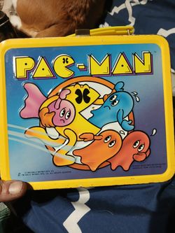 Pac-Man metal lunchbox with thermos