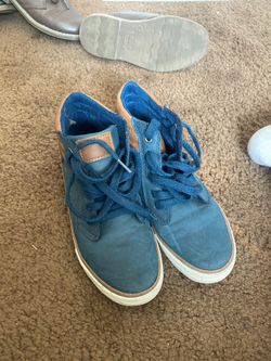 Boys shoes