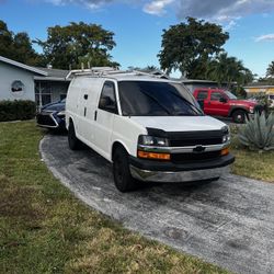 Chevy Express 2500