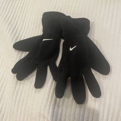 Women’s Nike Gloves ( Medium)