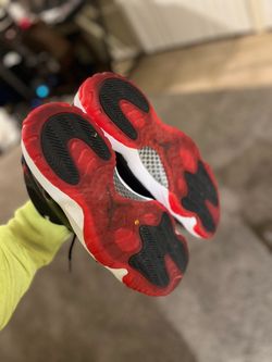 Air Jordan 11 Bred Sneakers