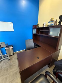 Large Executive L-Shaped Desk w/ Hutch & Storage