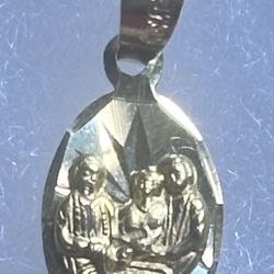 14K Solid Gold Religious Pendant – 0.8 Grams